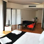 فندق ساروغليا 4*