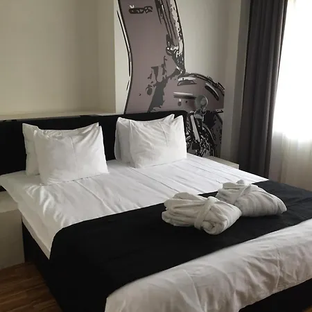 Hotel Sarroglia 4*
