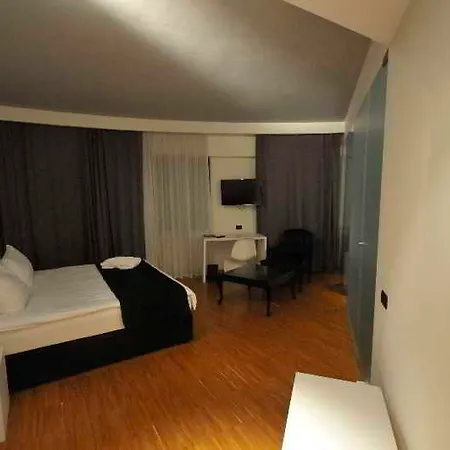 Sarroglia 4*