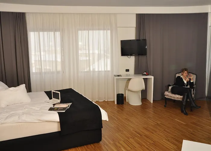 Sarroglia Hotel 4*